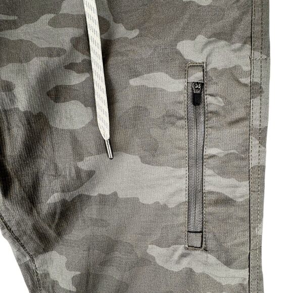 Vuori Camo Women's Pants - Picture 7 of 15